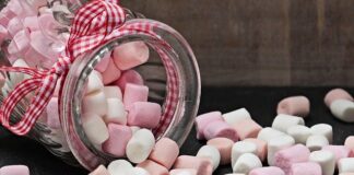 czy jedzenie słodyczy jest zdrowe?