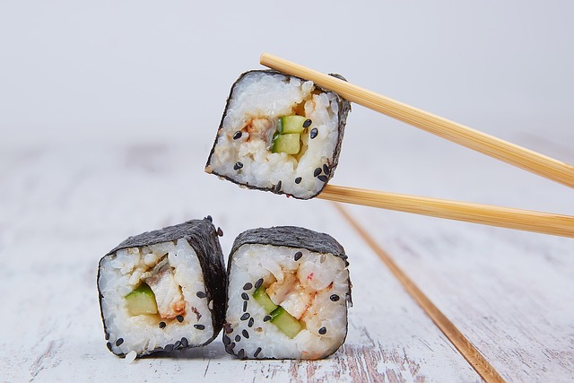 Jak zrobić sushi z Biedronki?