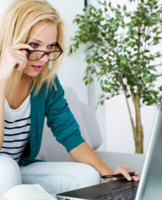 Czego potrzebuję, aby kupić okulary korekcyjne online? Czego potrzebuję, aby kupić okulary korekcyjne online